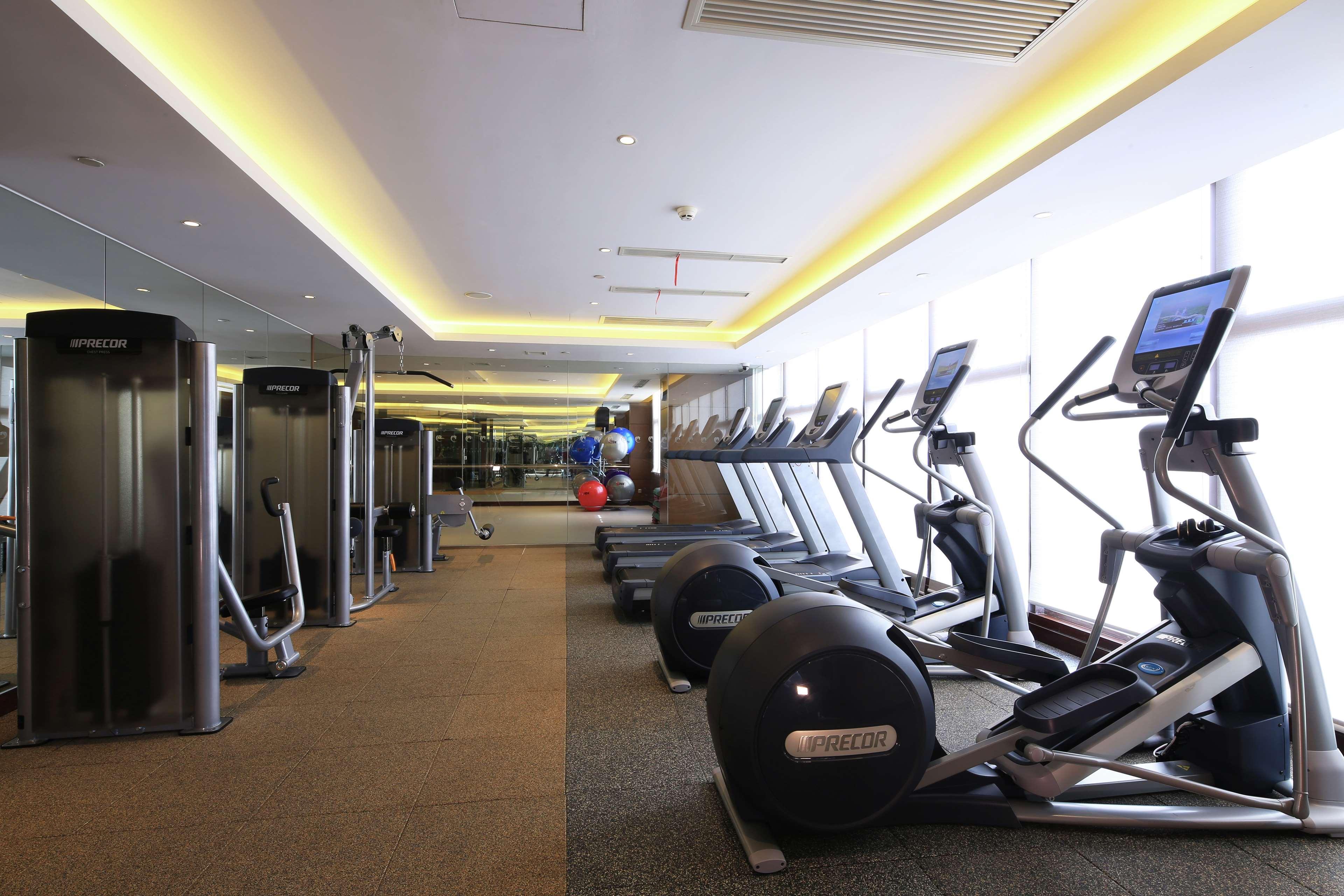 Doubletree By Hilton Ningbo - Chunxiao Hotel Buitenkant foto