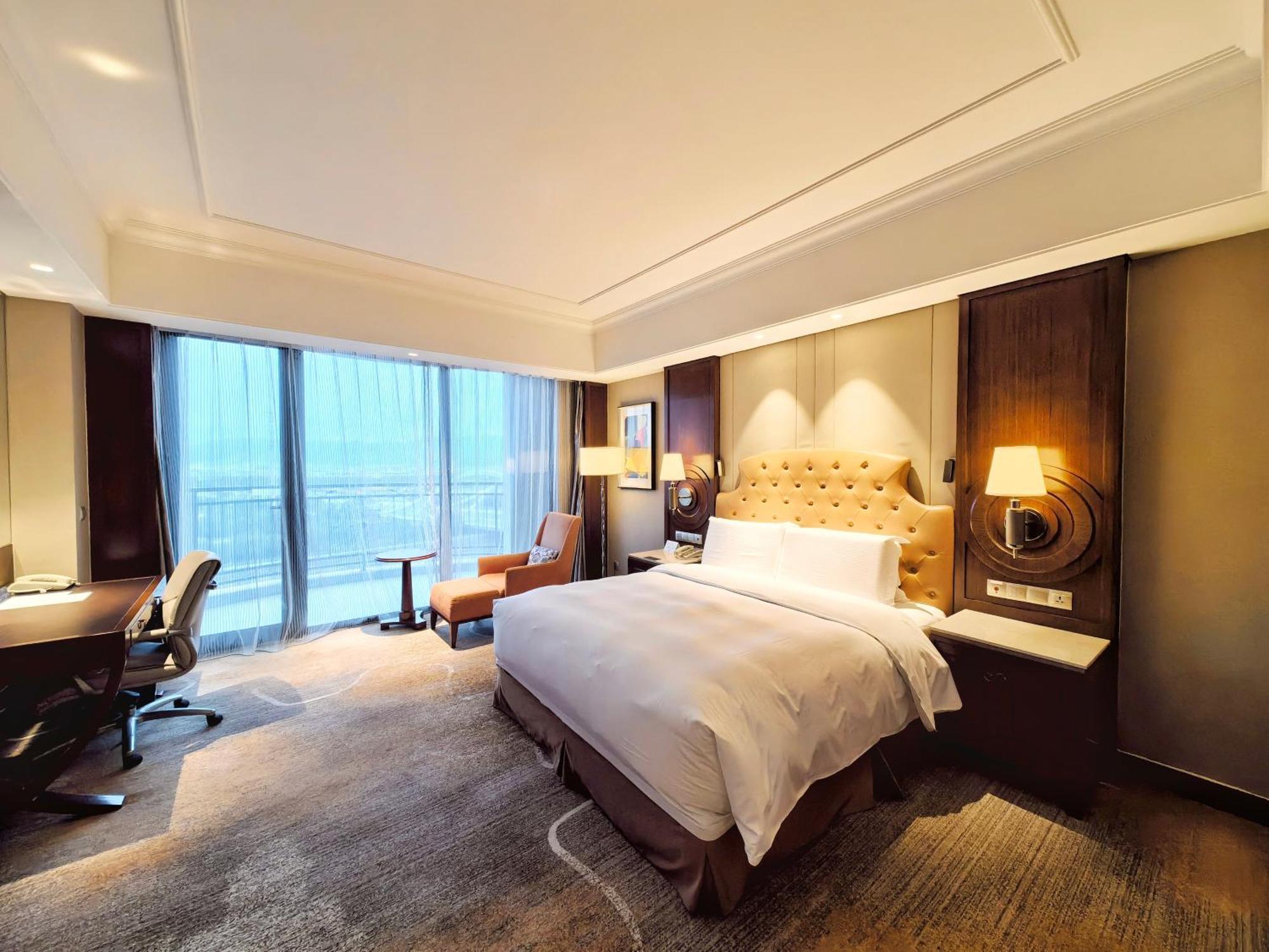 Doubletree By Hilton Ningbo - Chunxiao Hotel Buitenkant foto