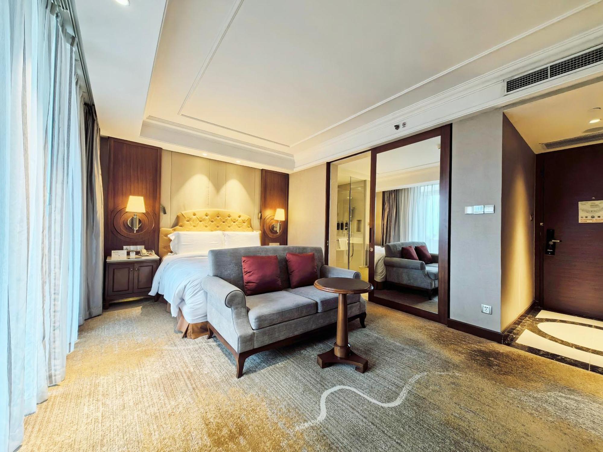 Doubletree By Hilton Ningbo - Chunxiao Hotel Buitenkant foto