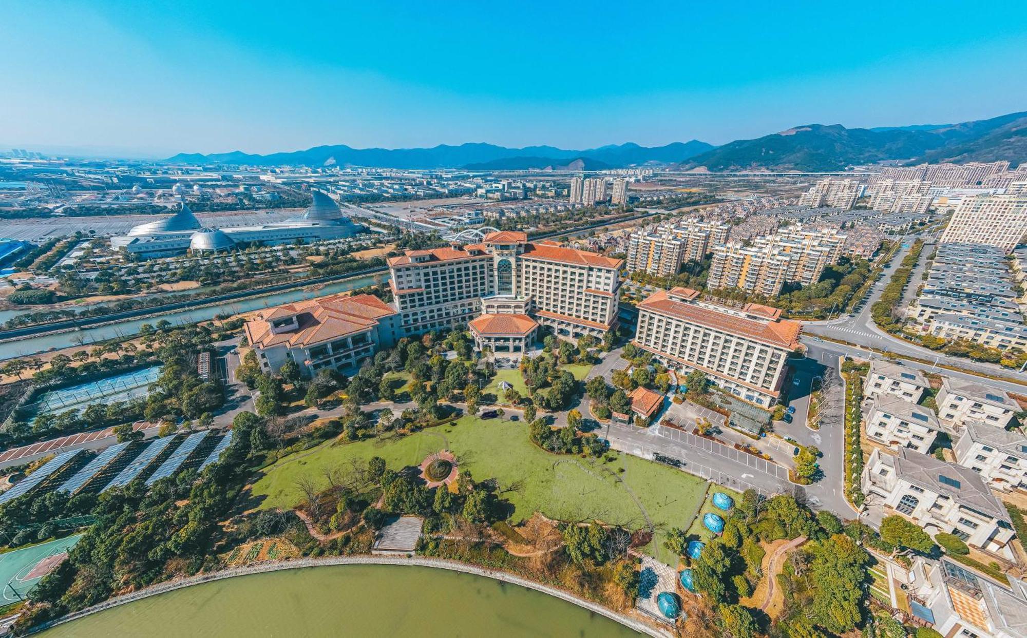 Doubletree By Hilton Ningbo - Chunxiao Hotel Buitenkant foto