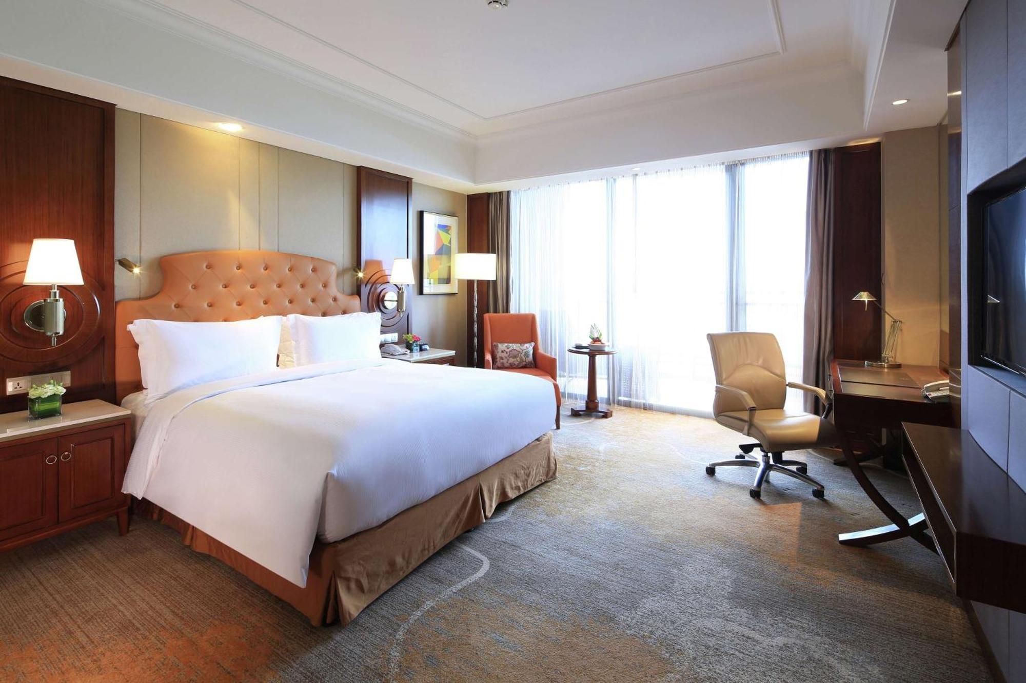 Doubletree By Hilton Ningbo - Chunxiao Hotel Buitenkant foto
